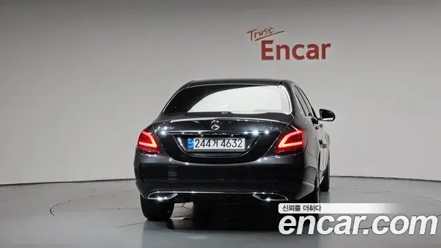 Mercedes-Benz C-Class 2020 — Фото 4/20