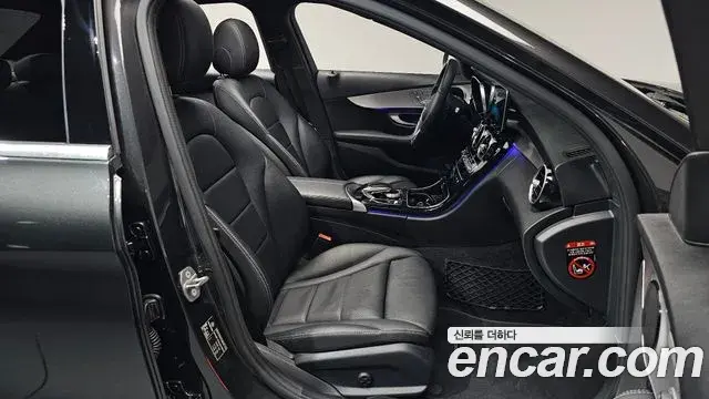 Mercedes-Benz C-Class 2020 — ფოტო 29/34