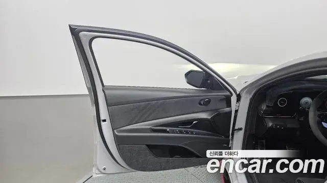 Hyundai The New Avante Hybrid 2021 — Şəkil 35/38