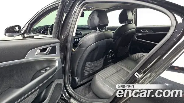 Genesis G70 2019 — Şəkil 14/34