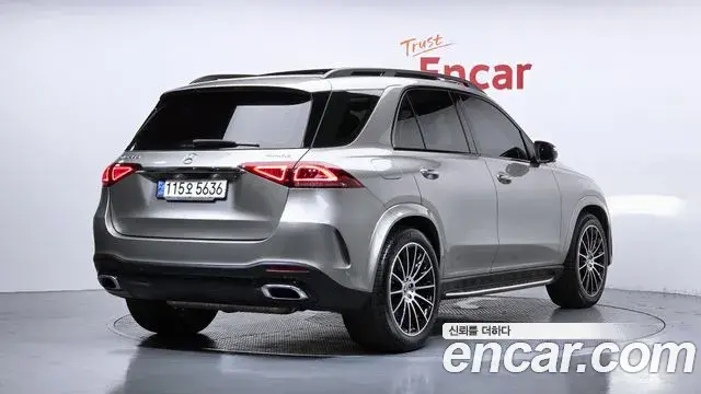Mercedes-Benz GLE-Class 2022 — Фото 2/20