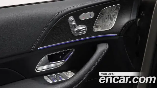 Mercedes-Benz GLE-Class 2022 — Фото 16/20