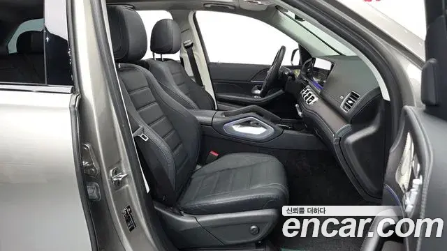Mercedes-Benz GLE-Class 2022 — Photo 15/35