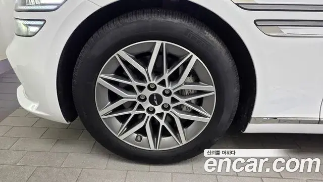 Genesis G80 2024 — ფოტო 17/32