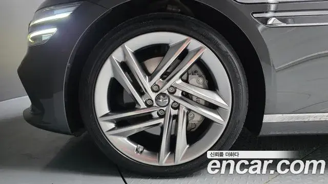 Genesis G80 2024 — Photo 12/20