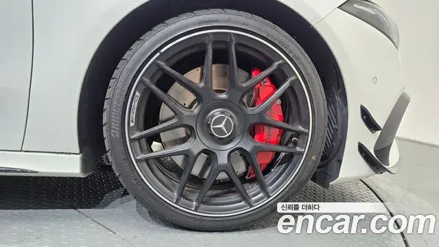 Mercedes-Benz A-Class 2025 — Şəkil 32/36