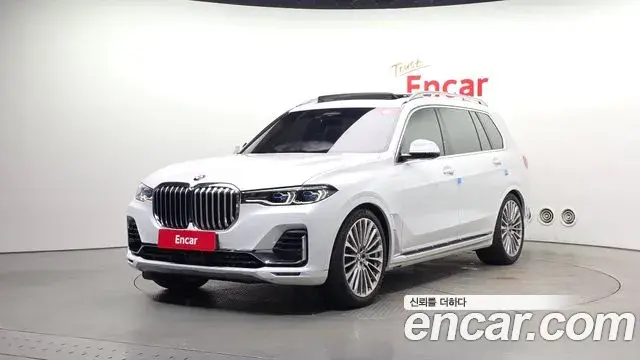 BMW X7 2022 — Photo 18/37
