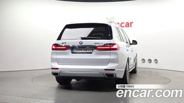BMW X7 2022 — Photo 5/37