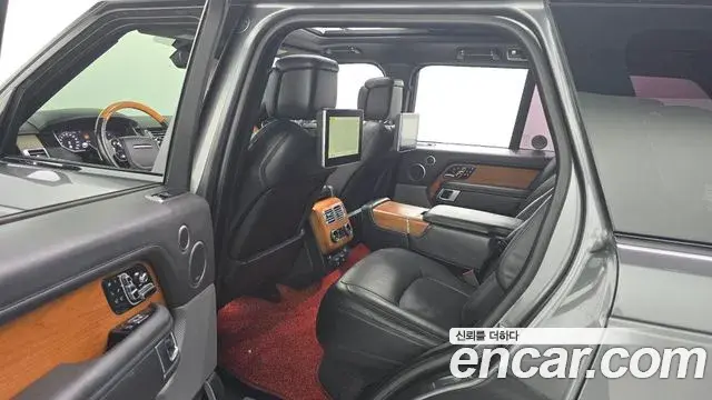 Land Rover Range Rover 2018 — Şəkil 14/20