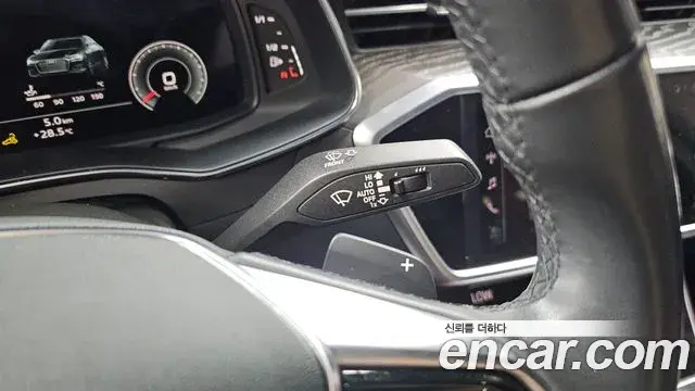 Audi A6 2021 — Şəkil 22/31