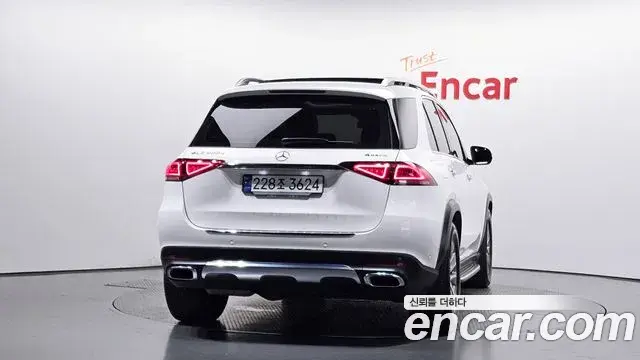 Mercedes-Benz GLE-Class 2023 — Фото 4/20