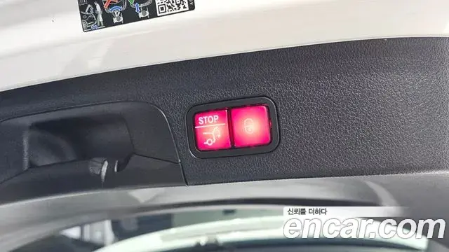 Mercedes-Benz GLE-Class 2023 — Photo 24/33