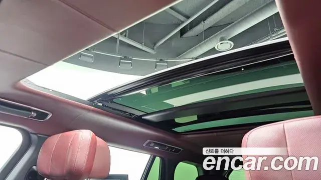 Land Rover Range Rover 2023 — Photo 6/20
