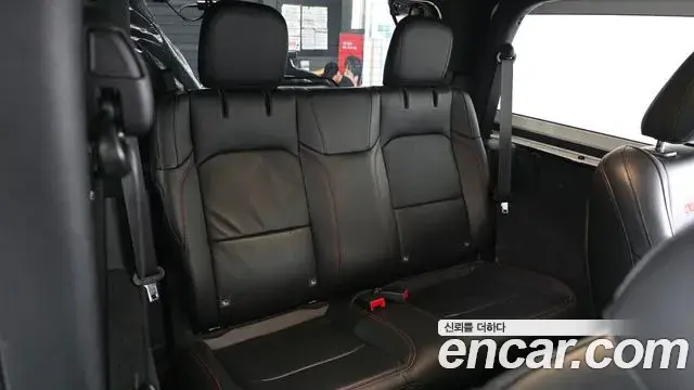 Jeep Wrangler 2023 — Photo 25/30
