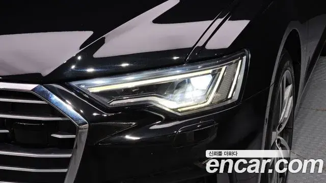 Audi A6 2022 — Şəkil 31/36