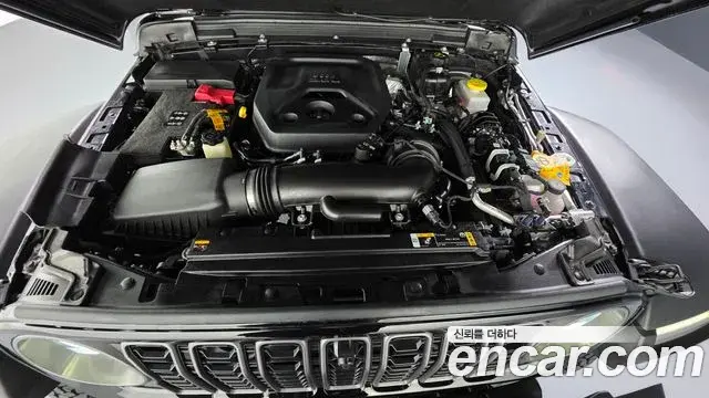Jeep Wrangler 2025 — Photo 10/33
