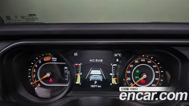 Jeep Wrangler 2025 — Photo 16/33