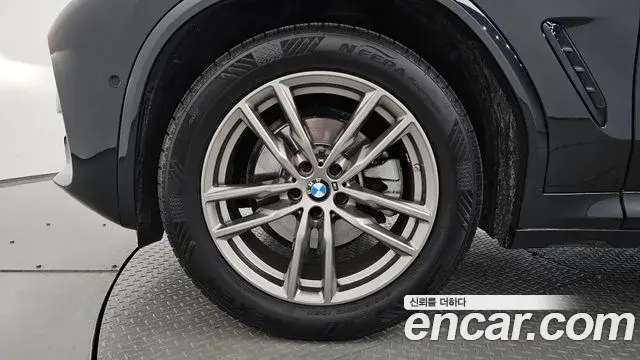 BMW X3 2021 — Photo 9/37