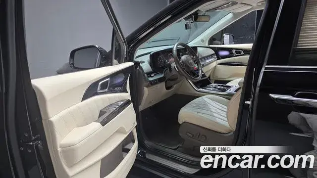 Kia Carnival 2023 — Фото 10/20