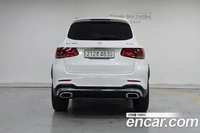 Mercedes-Benz GLC-Class 2022 — Photo 16/19