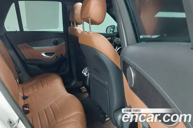 Mercedes-Benz GLC-Class 2022 — Photo 5/19