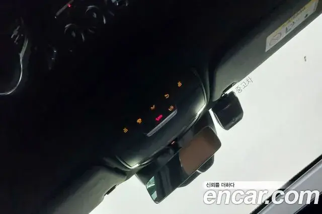 Mercedes-Benz GLC-Class 2022 — Photo 11/19