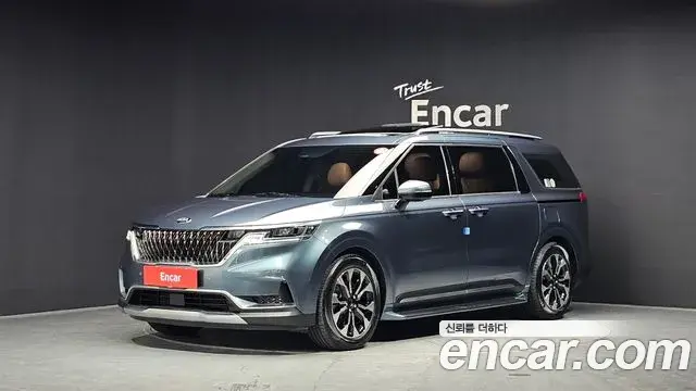 Kia Carnival 2021 — Фото 1/20