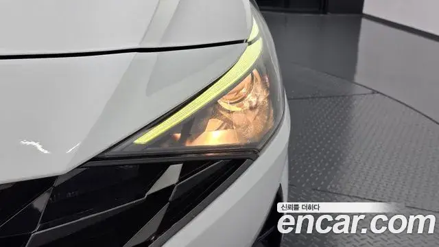 Hyundai The New Avante Hybrid 2020 — Şəkil 8/30
