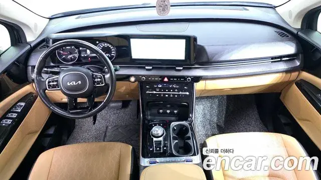 Kia Carnival 2022 — ფოტო 3/34