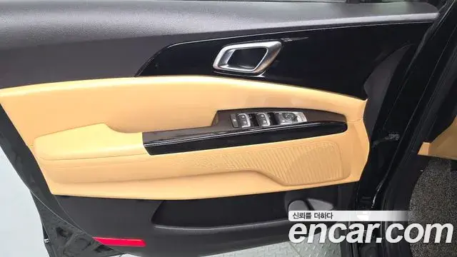 Kia Carnival 2022 — ფოტო 13/34