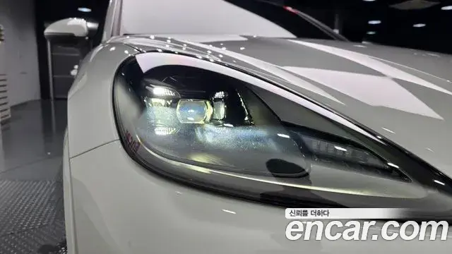 Porsche Cayenne 2022 — ფოტო 3/30