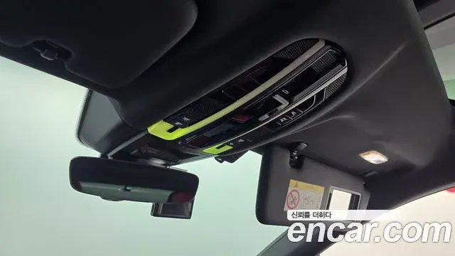 Porsche Cayenne 2022 — ფოტო 2/30