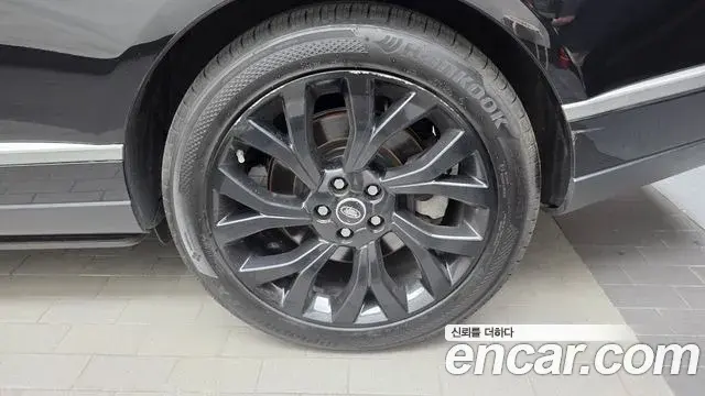 Land Rover Range Rover 2018 — Şəkil 10/35