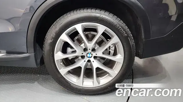 BMW X5 2019 — Photo 20/37