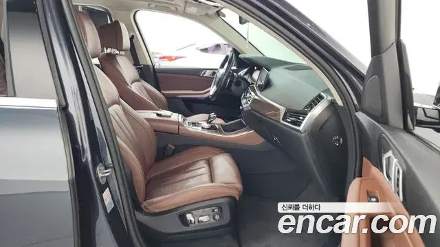 BMW X5 2019 — Photo 7/37