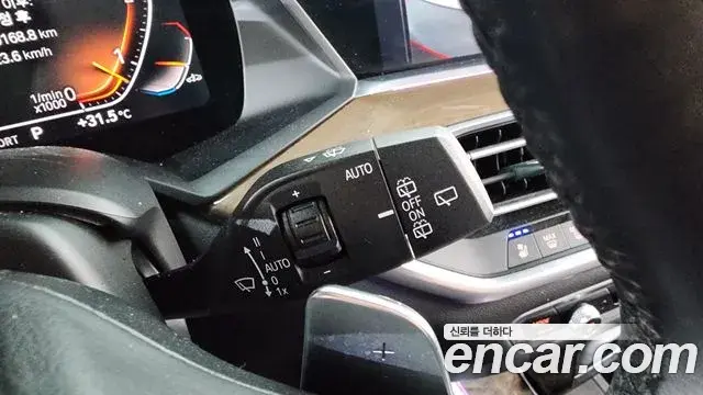 BMW X5 2019 — Photo 22/37