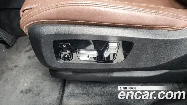 BMW X5 2019 — Photo 31/37