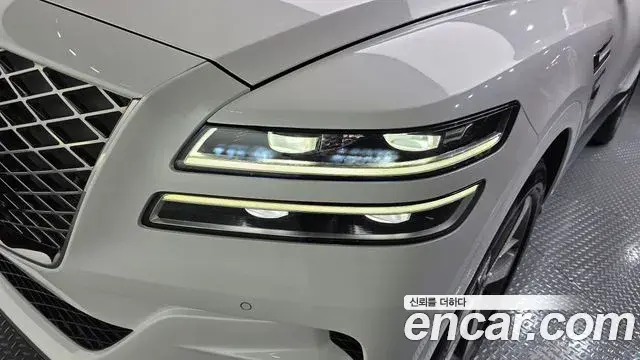 Genesis GV80 2021 — Photo 24/34