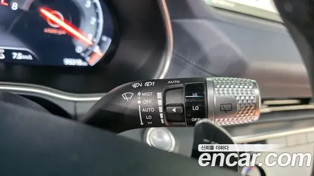 Genesis GV80 2021 — Photo 8/34
