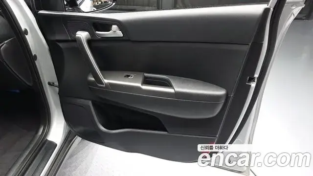 Kia Sportage The Bold 2019 — Şəkil 27/30