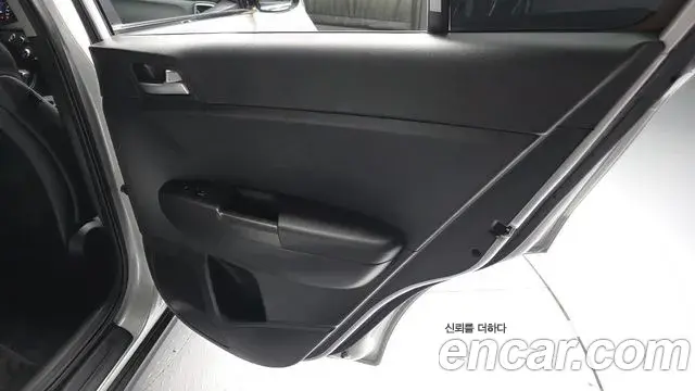 Kia Sportage The Bold 2019 — Şəkil 17/30