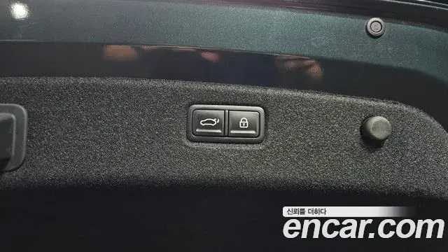 Kia The K9 2022 — Photo 30/41