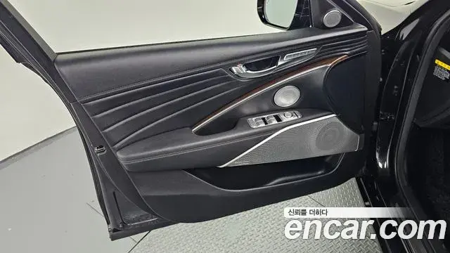 Kia The K9 2019 — ფოტო 12/32