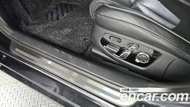 Kia The K9 2019 — ფოტო 13/32