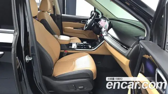 Kia Carnival 2023 — Şəkil 10/31