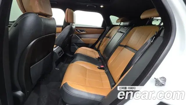 Land Rover Range Rover Velar 2019 — ფოტო 17/35