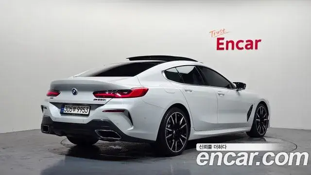 BMW 8 Series 2024 — Şəkil 14/36
