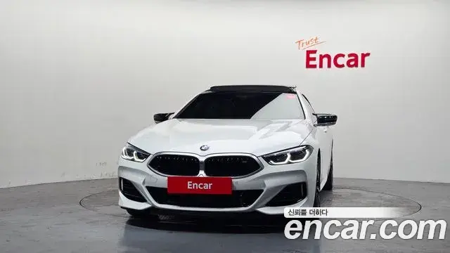 BMW 8 Series 2024 — Şəkil 12/36