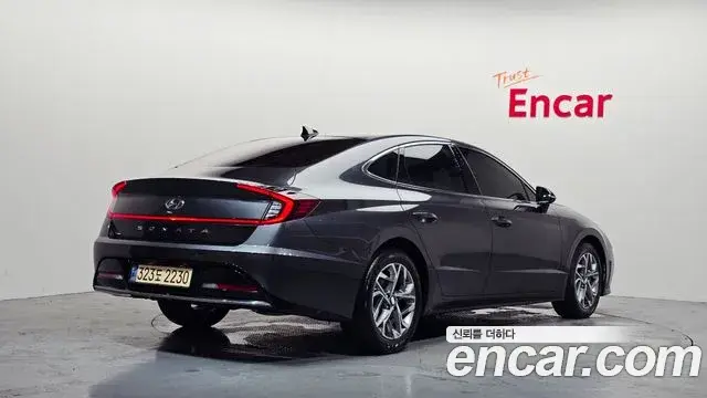 Hyundai Sonata Hybrid 2022 — Şəkil 29/31
