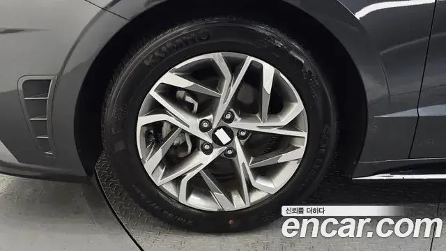 Hyundai Sonata Hybrid 2022 — Şəkil 14/31